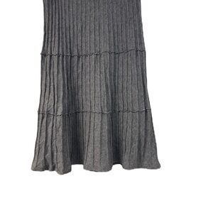 Gray Ribbed Knit Skirt